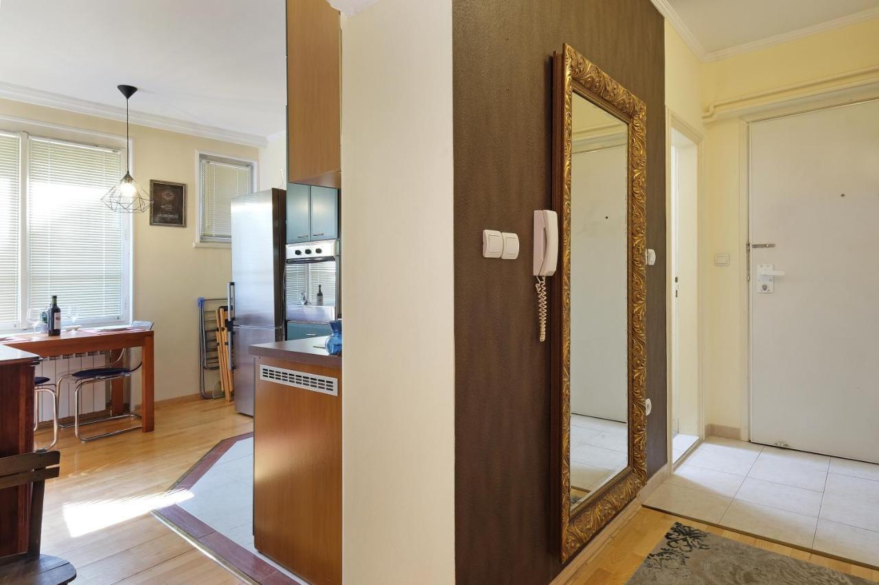 Paradise Starry Suite-City Center เบลเกรด ภายนอก รูปภาพ